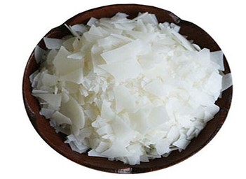 Glyceryl Stearate & Peg-100 Stearate